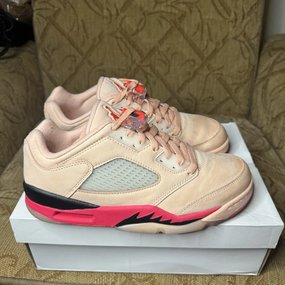 Nike‎ Air Jordan 5 Retro Low Arctic Pink Women DA8016-806 Women's Size 8.5